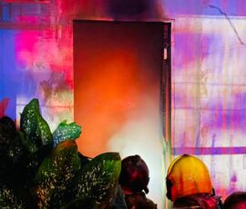 Bombeiros combatem incêndio em residência na madrugada em Aracaju