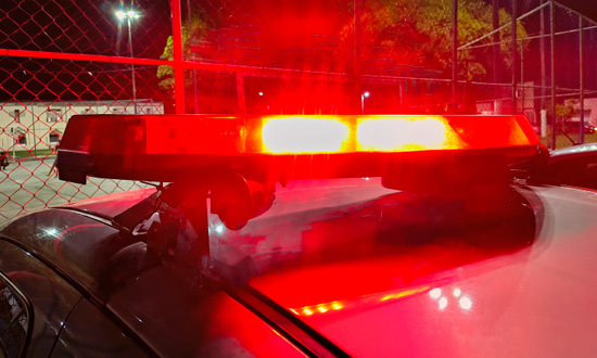 Jovem de 20 anos morre após ser esfaqueado durante confusão em praça da capital Jovem de 20 anos morre após ser esfaqueado durante confusão em praça da capital
