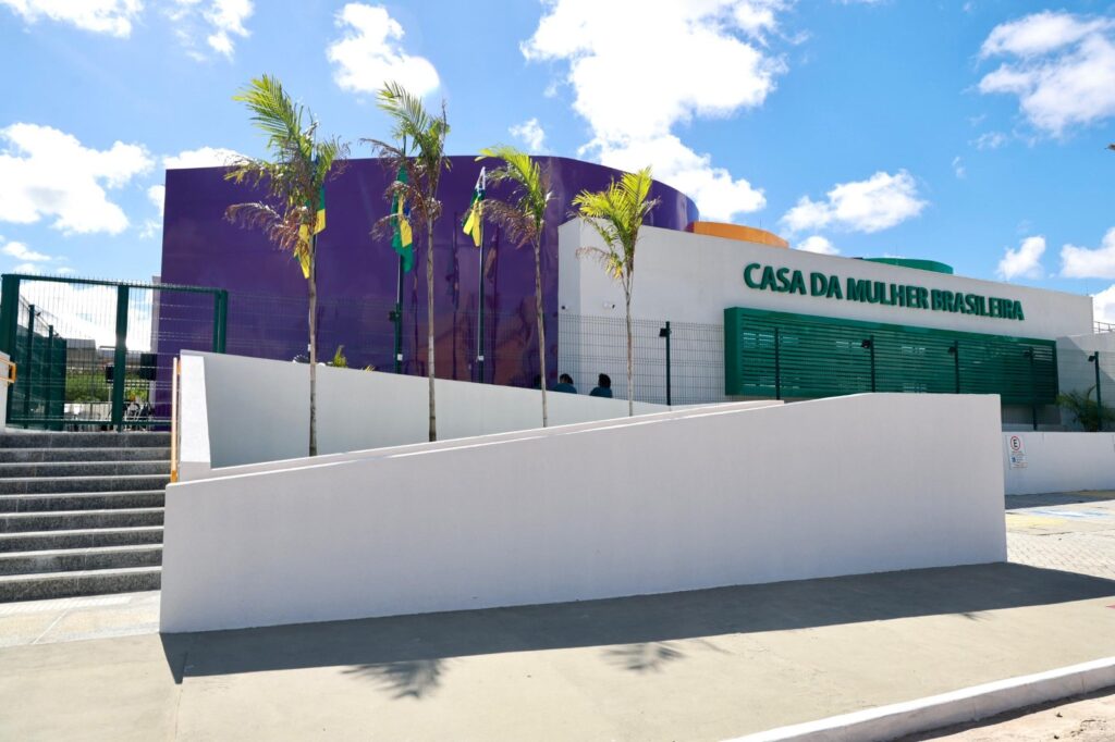 Polícia Civil concentra atendimento a grupos vulneráveis na Casa da Mulher Brasileira em Aracaju Polícia Civil concentra atendimento a grupos vulneráveis na Casa da Mulher Brasileira em Aracaju