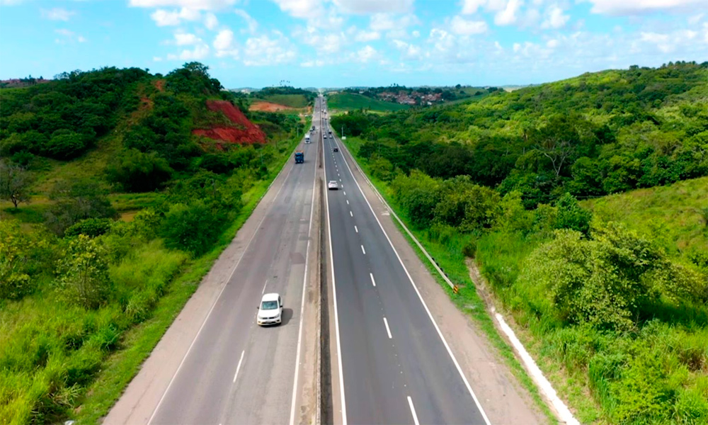 DNIT adota sistema Pare e Siga na BR-101 durante obras de recuperação do pavimento em Maruim DNIT adota sistema Pare e Siga na BR-101 durante obras de recuperação do pavimento em Maruim