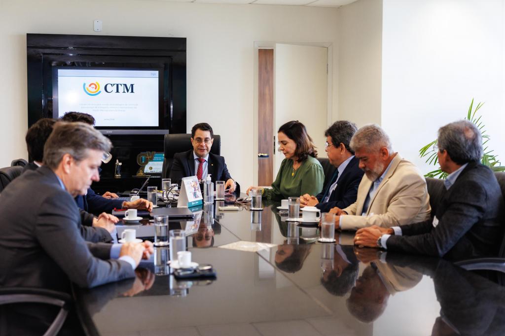 Emília Corrêa apresenta ao MPSE novo modelo de licitação para o transporte coletivo da Grande Aracaju
