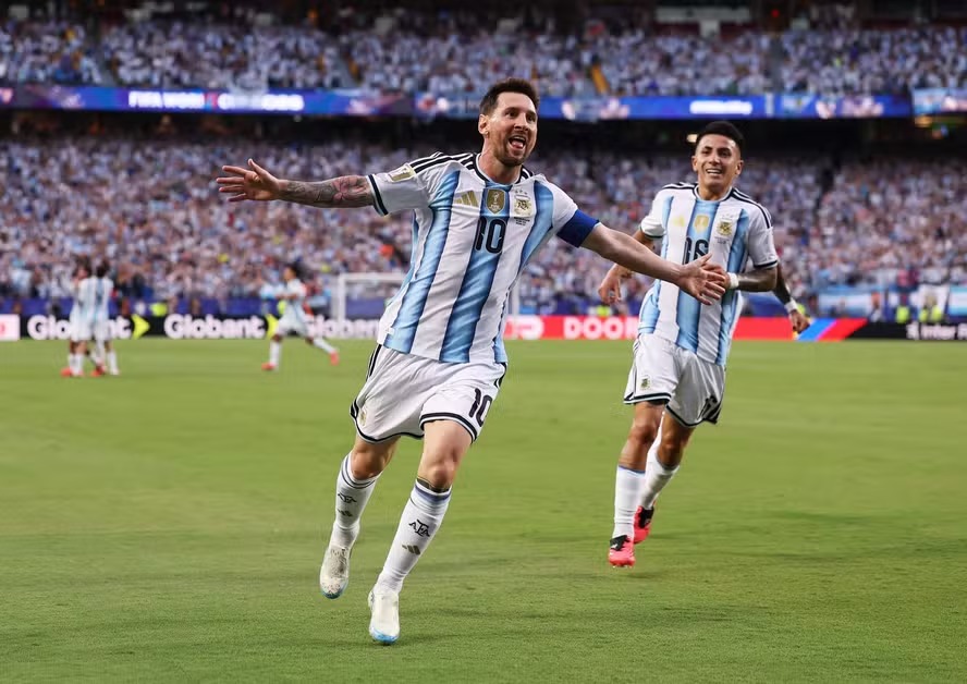 Argentina reage no segundo tempo, vence o Egito de virada e segue viva na luta pelo tetracampeonato Argentina reage no segundo tempo, vence o Egito de virada e segue viva na luta pelo tetracampeonato