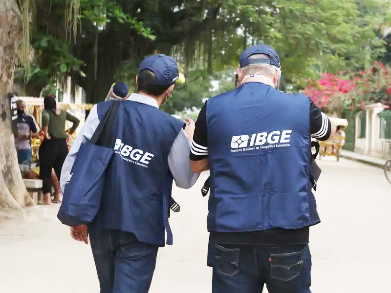 IBGE oferece mais de 8 mil vagas temporárias com salários de até R$ 4 mil para o Censo Agropecuário IBGE oferece mais de 8 mil vagas temporárias com salários de até R$ 4 mil para o Censo Agropecuário