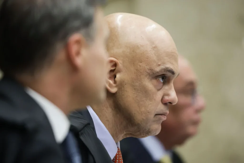 Moraes pede retirada de sigilo de processo antes de julgamento no STF Moraes pede retirada de sigilo de processo antes de julgamento no STF